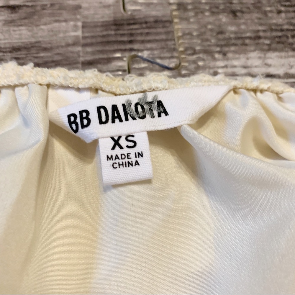 BB Dakota Nikola Romper Antiquitie Ivory Lace Off Shoulder Elastic Waist Dressy - Picture 8 of 8